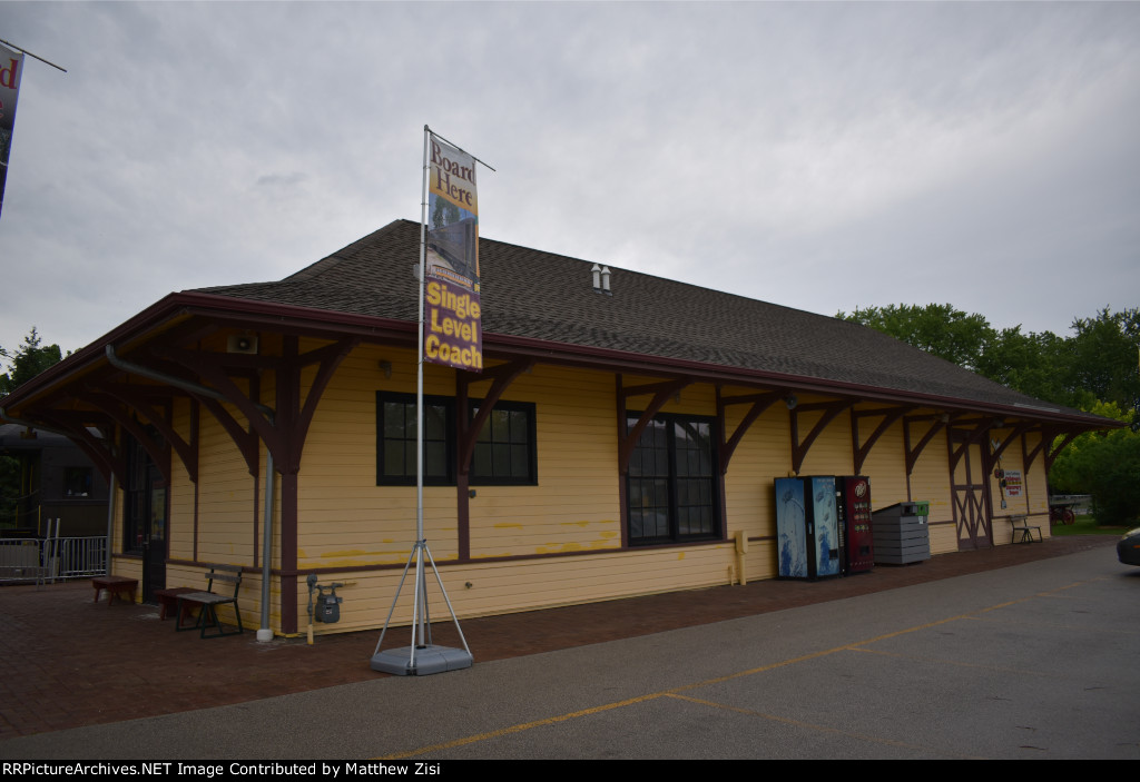 Hood Junction Depot